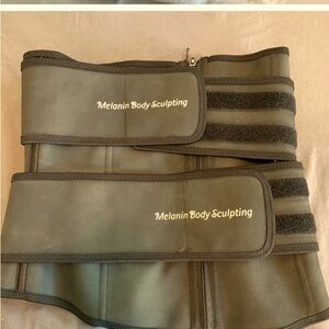 NWOT Waist Trainer holds snug to waist